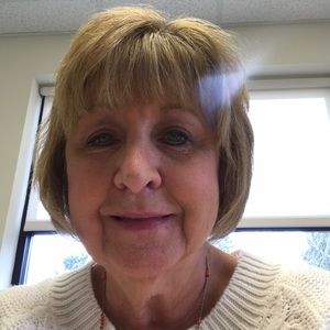 Meet your Posher, Edwina